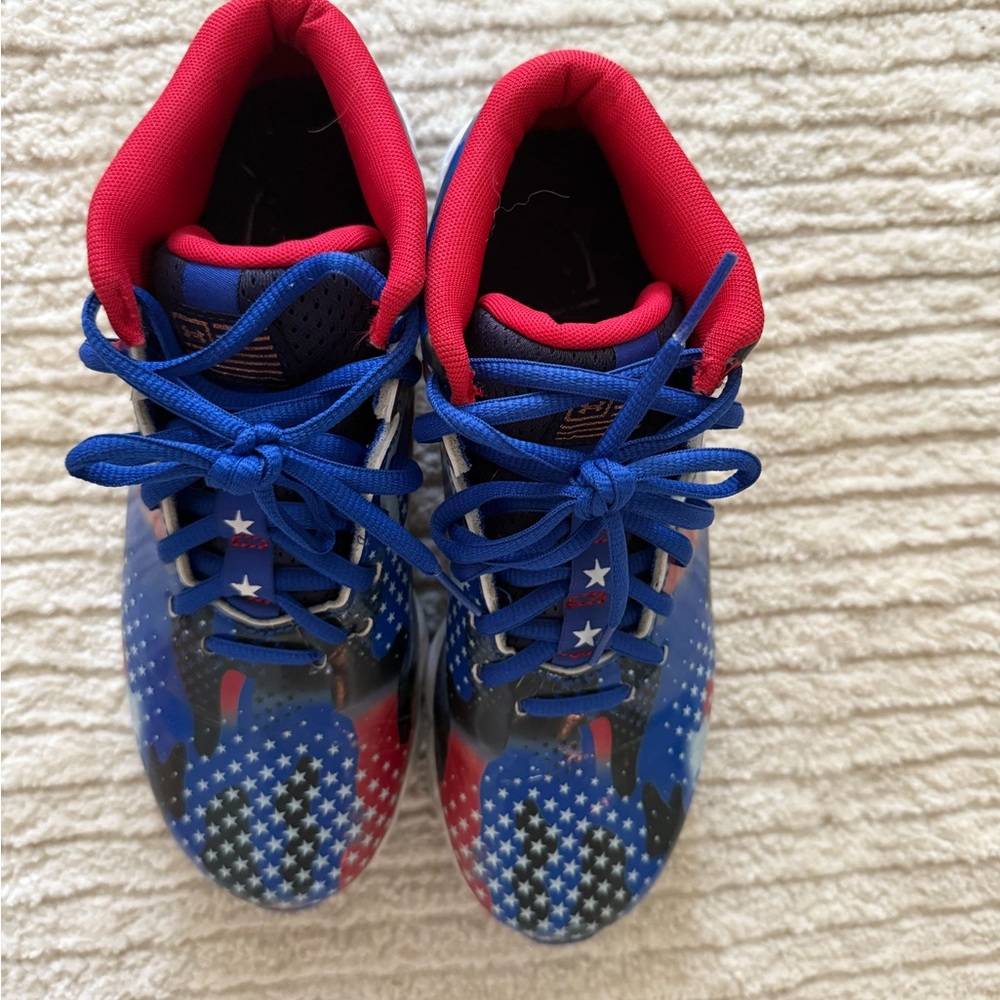 Under Armour Red and Blue Athletic Sneakers $22 Size 6